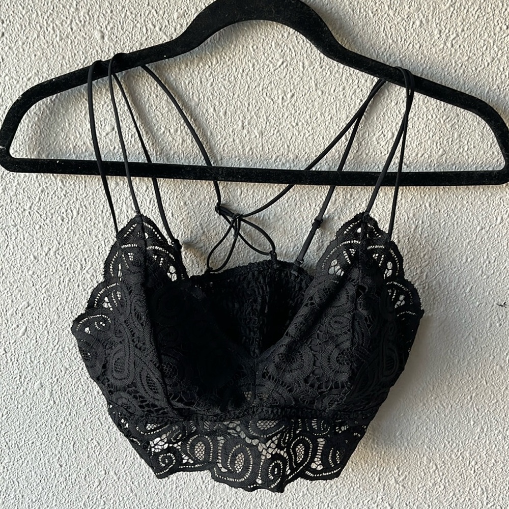 PINK Victoria’s Secret white lace bralette